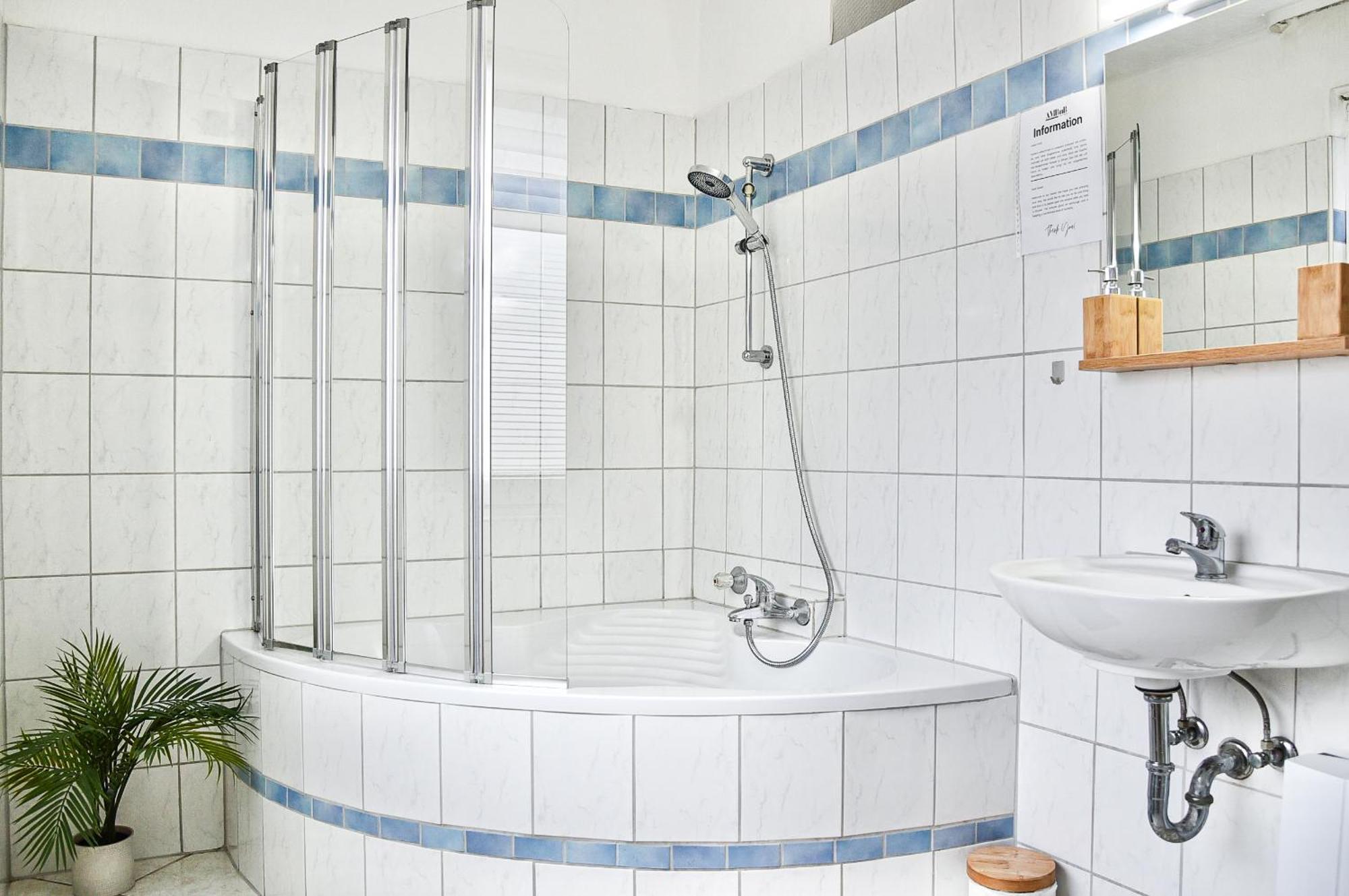 Appartamento Deluxe! Hbf-Naehe Mit Kingsize-Bett, 65 M2 Duisburgo Esterno foto