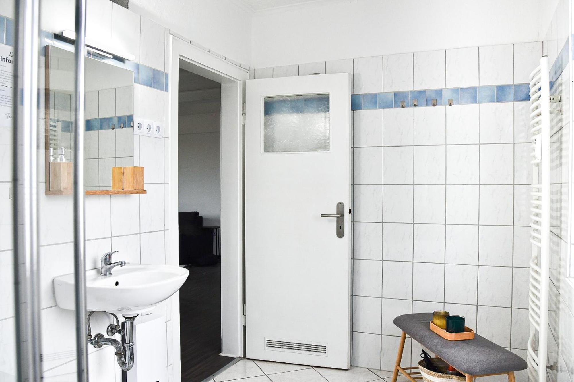 Appartamento Deluxe! Hbf-Naehe Mit Kingsize-Bett, 65 M2 Duisburgo Esterno foto
